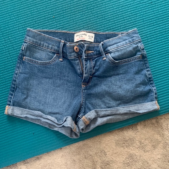 A&F Girls Jean Shorts - 13/14 - Picture 1 of 2